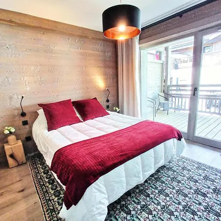 Le Vieux Chene - Avec Double Balcon Au Coeur Du Village Mae-2411